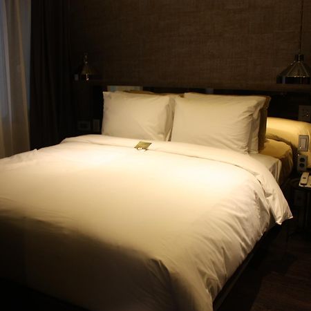 The Hotel Young Inn Szöul Kültér fotó