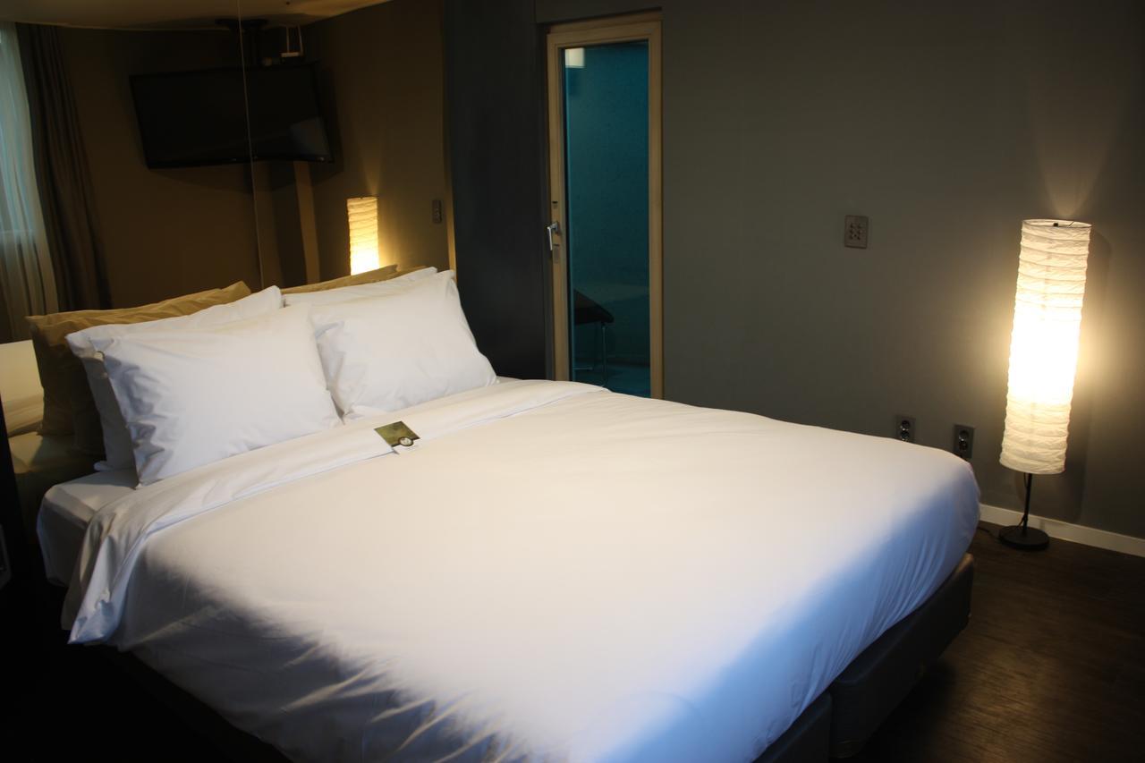 The Hotel Young Inn Szöul Kültér fotó
